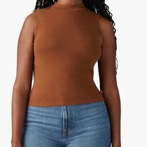 Levi’s Effortless Slim Fit Tank – Sorrel Horse (Extra Small)